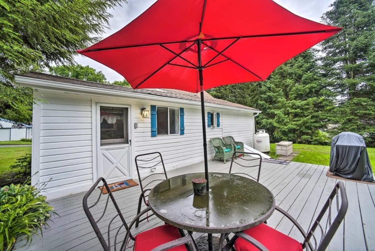Cozy Milford Cottage On Half Acre W Deck & Grill Exterior photo