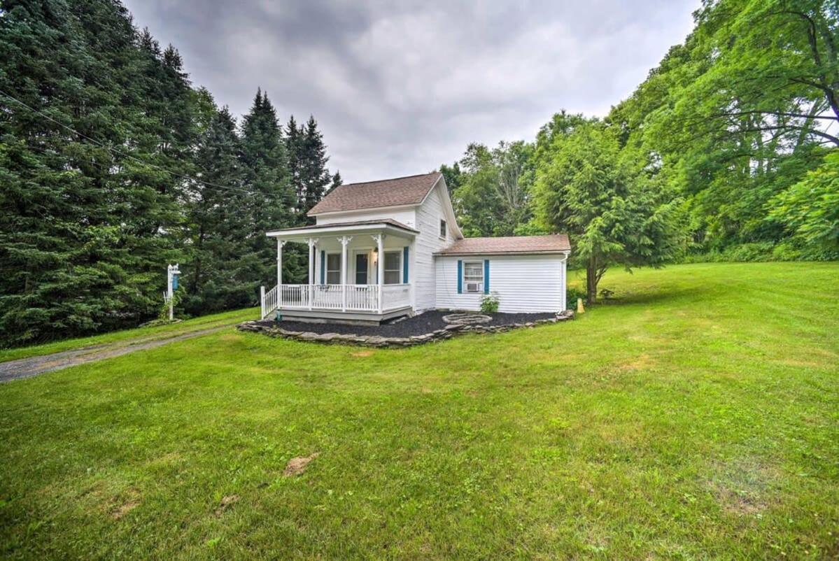 Cozy Milford Cottage On Half Acre W Deck & Grill Exterior photo